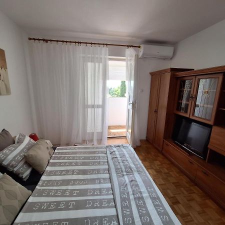 זאדאר Two Bedroom Apartment Alma מראה חיצוני תמונה