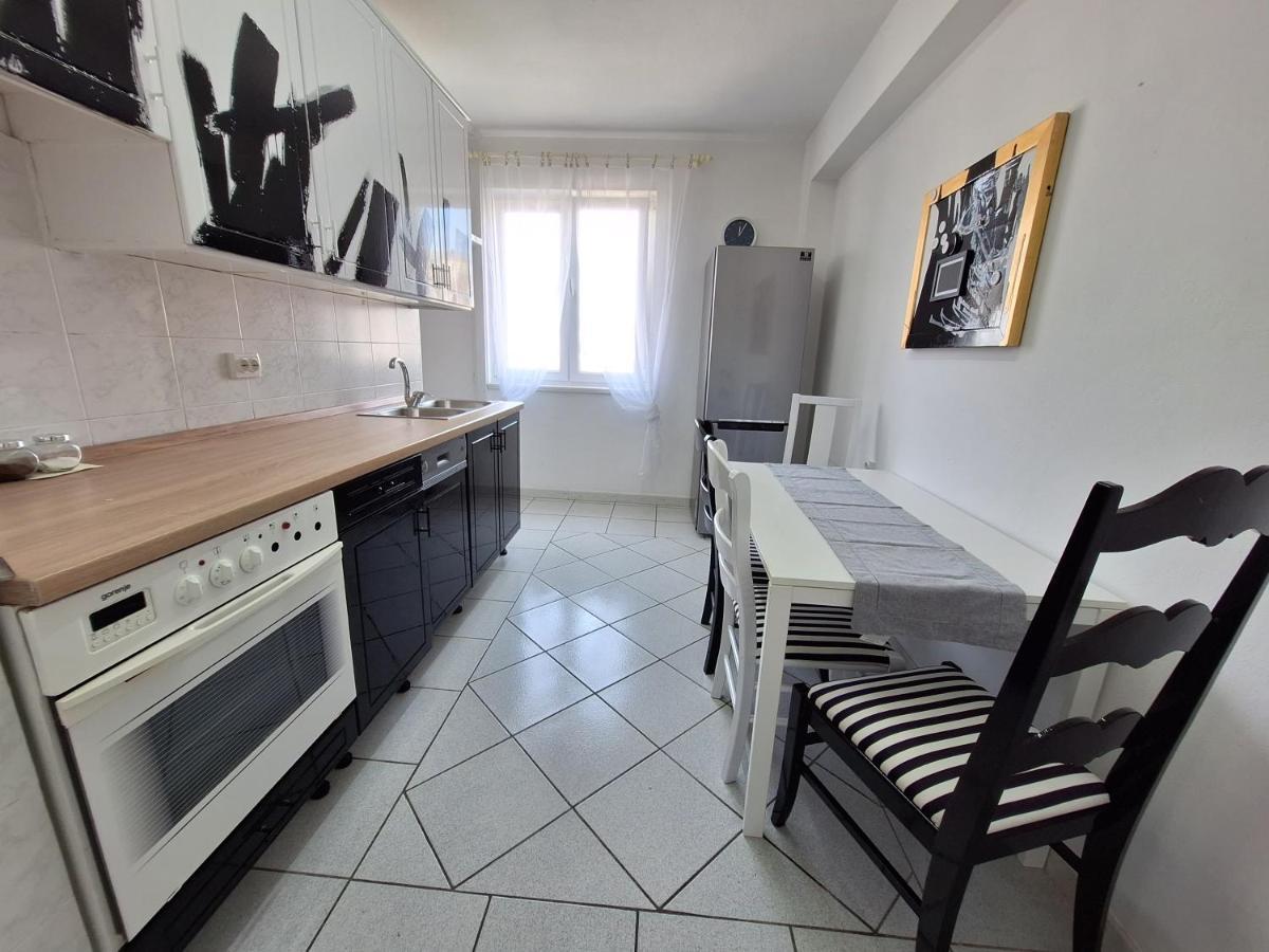 זאדאר Two Bedroom Apartment Alma מראה חיצוני תמונה